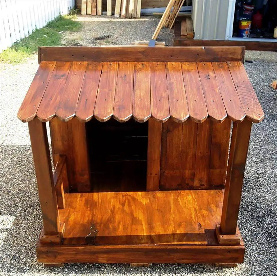 Pallet-Dog-House-Step-by-Step-Plan-and-Instructions